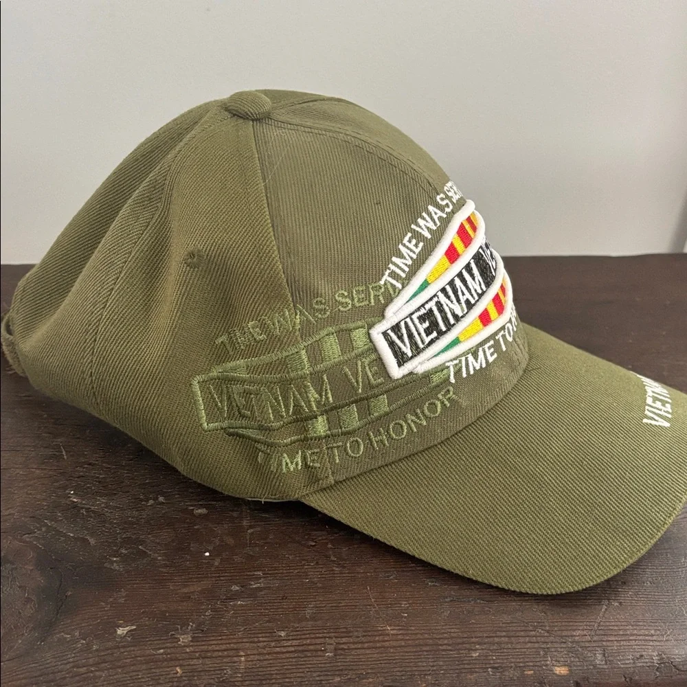 Vietnam War Veteran Baseball Cap - Olive Green - Pristine Condition